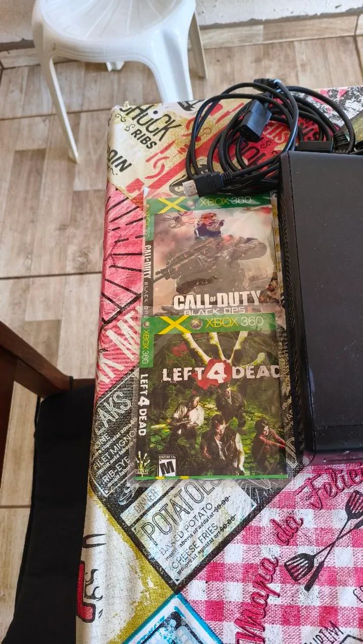 Xbox 360 com 2 controles e 50 jogos  - Foto 5