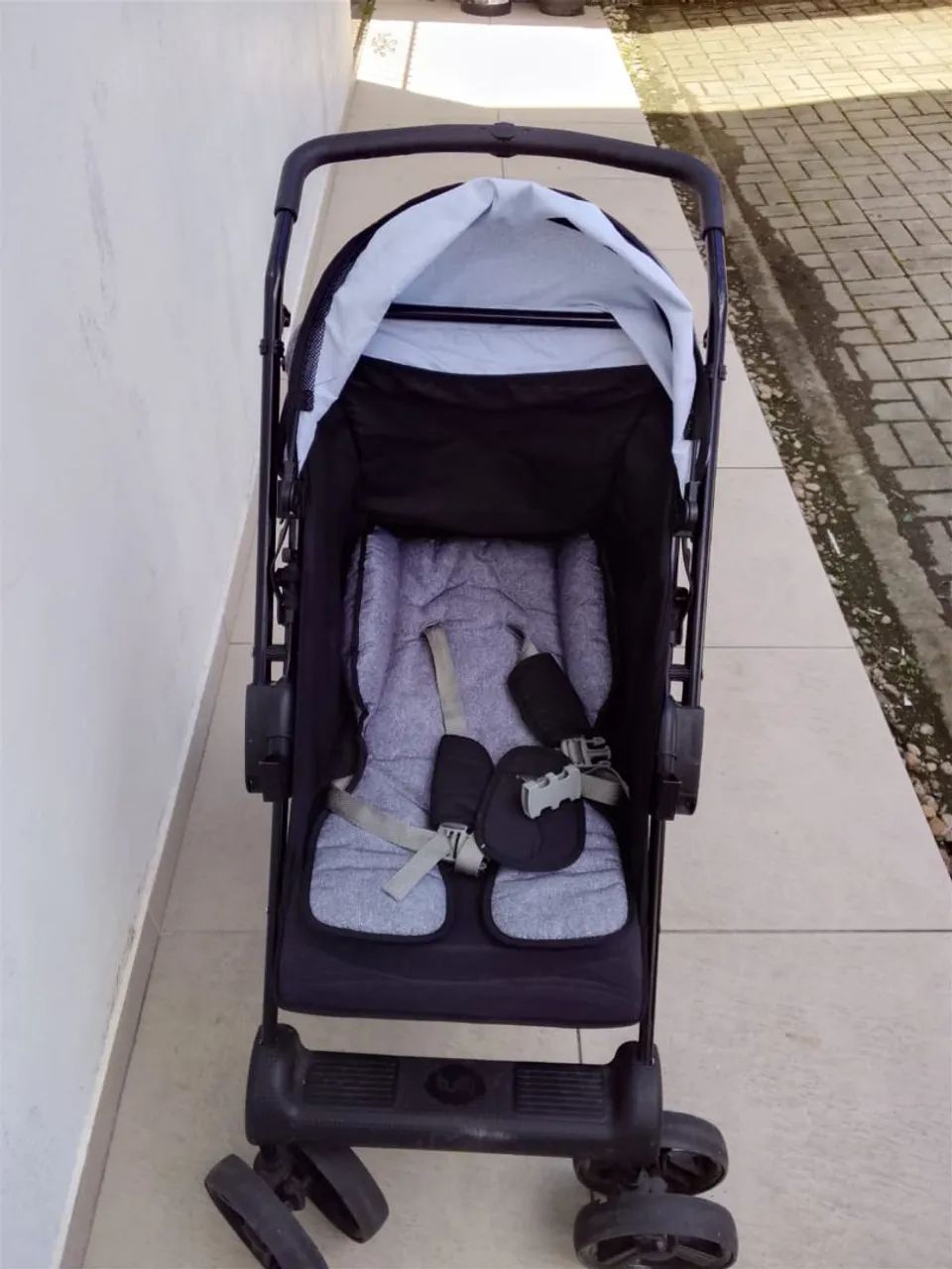 Bebê conforto e carrinho 