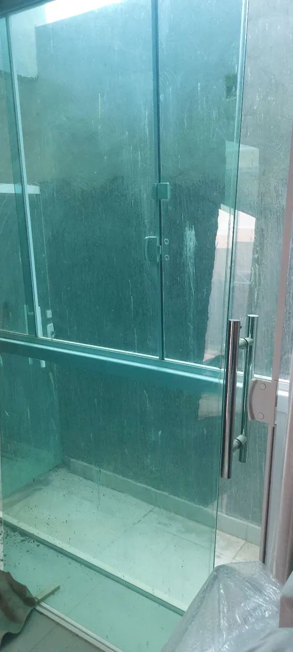 Portas de Vidros Temperados435689877008568321