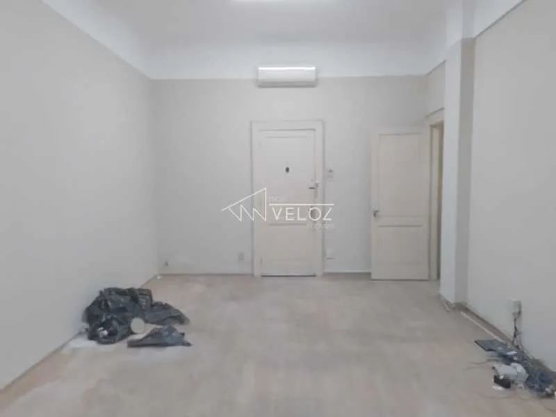 Sala : / Comercial / Centro