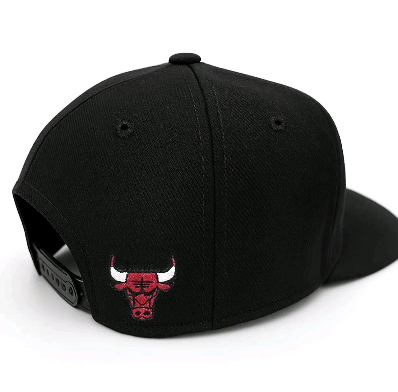 Boné Aba curva Looney Tunes Bulls Lakes com regulagem  - Foto 4