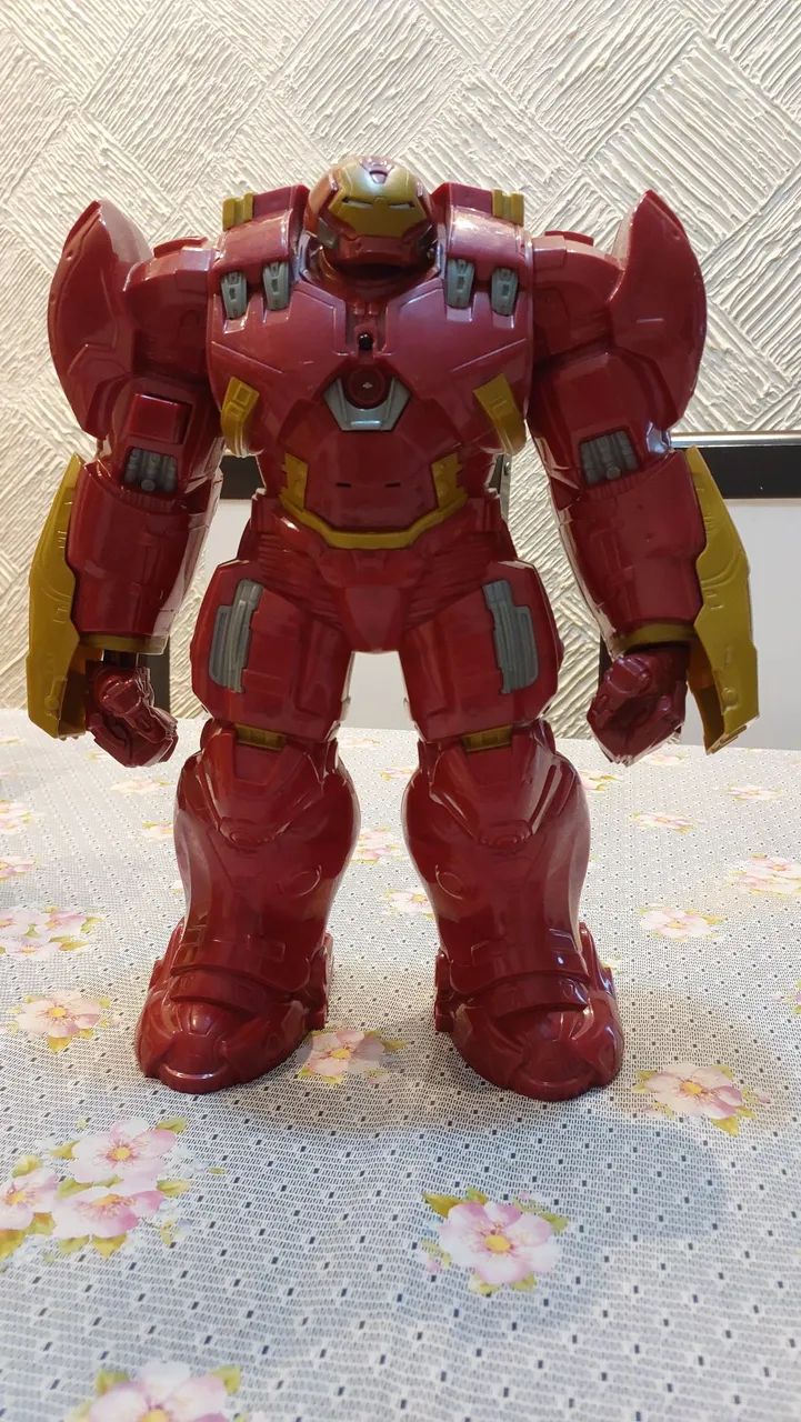 Hulk Buster Iron Man. R$130