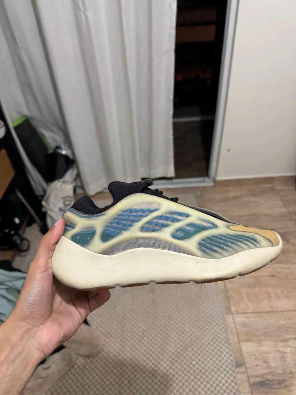 Yeezy 700 v3 ORIGINAL  - Foto 2