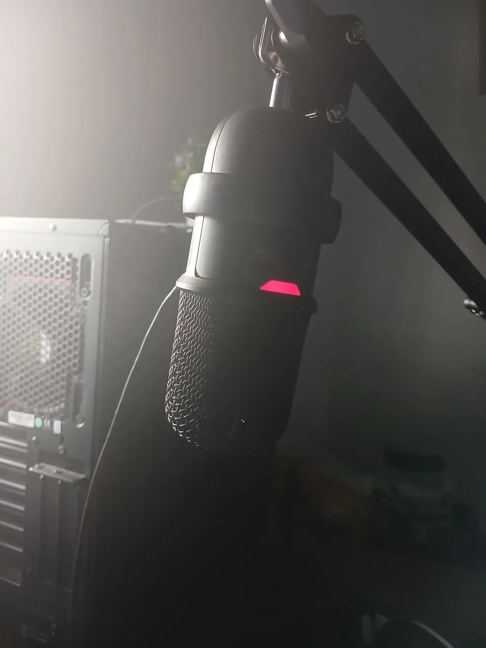 Microfone hyperx solocast