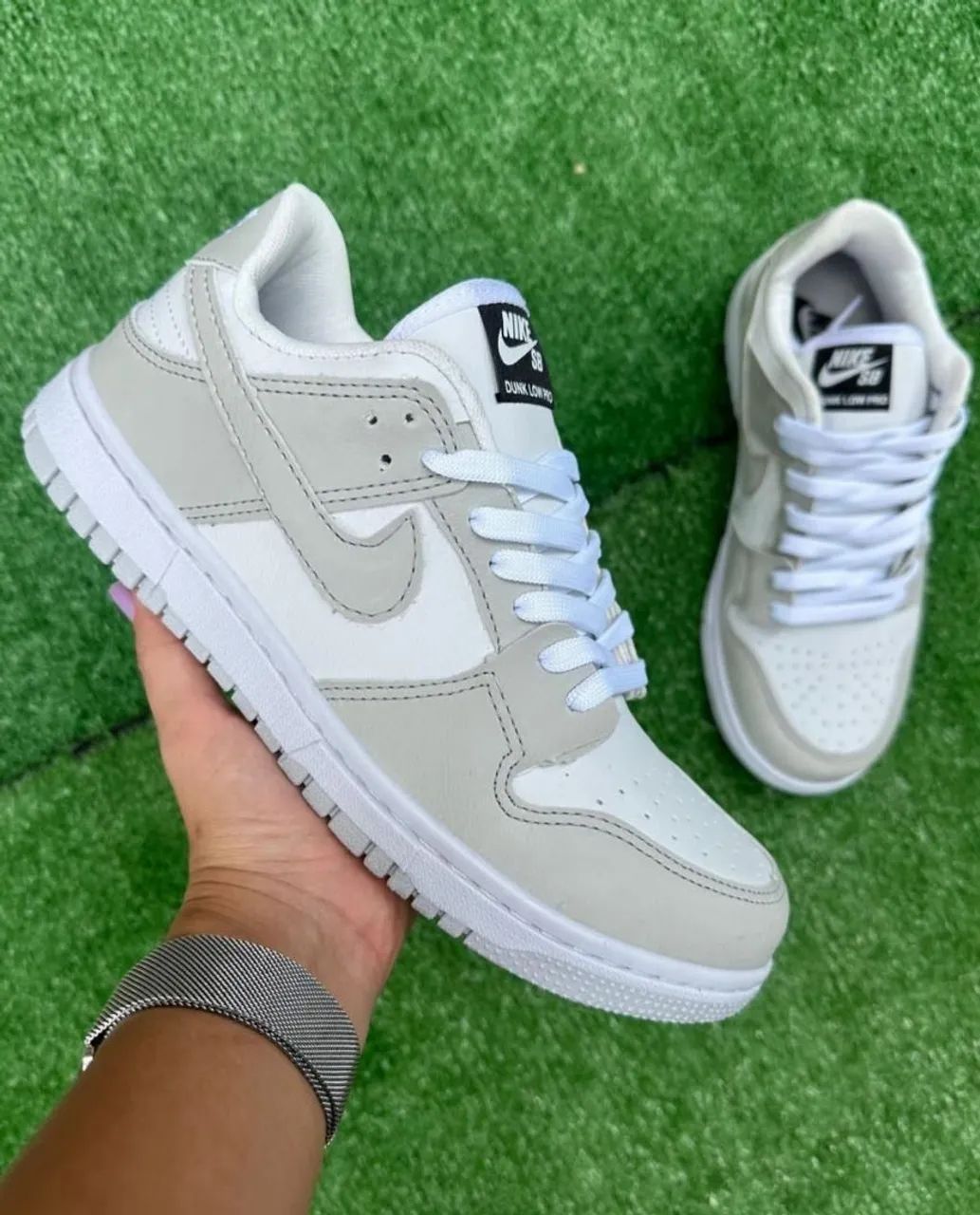 Lote de 61 pares de tênis  - Foto 3