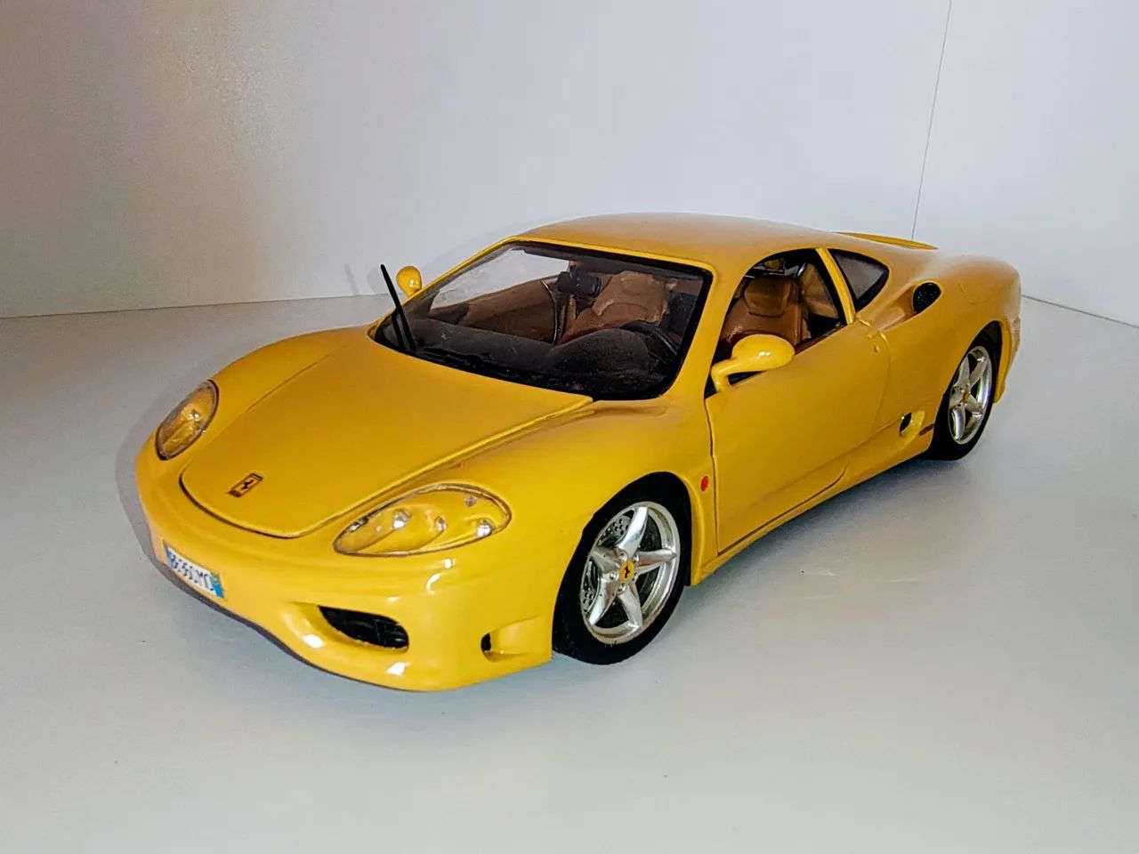 Ferrari 360 Modena Burago 1/18
