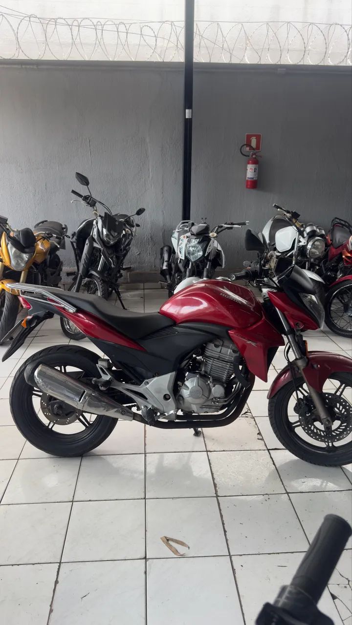 Cb 300 - Foto 2