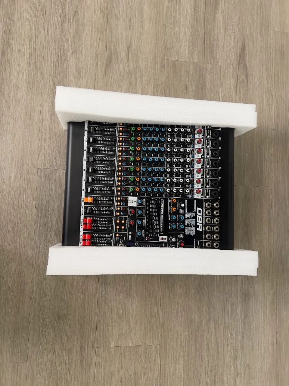 Mesa de Som  DM8 USB DBR de 8 Canais Com Efeitos e Interface - Foto 5