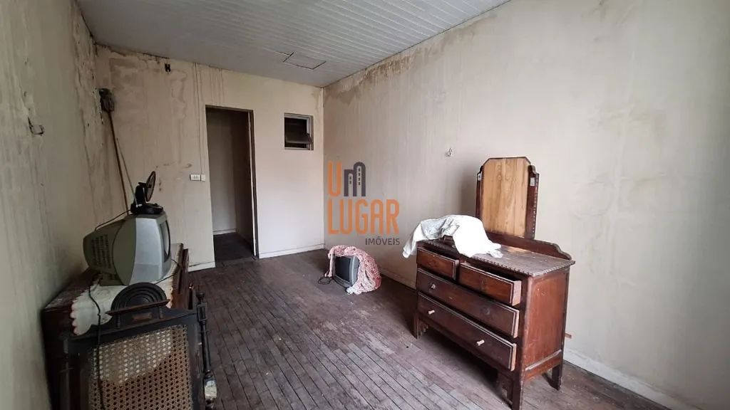 Um Lugar Imóveis Vende: Casa com ótimo espaço e boa localização na Alcindo Cacela entre Do - Foto 16