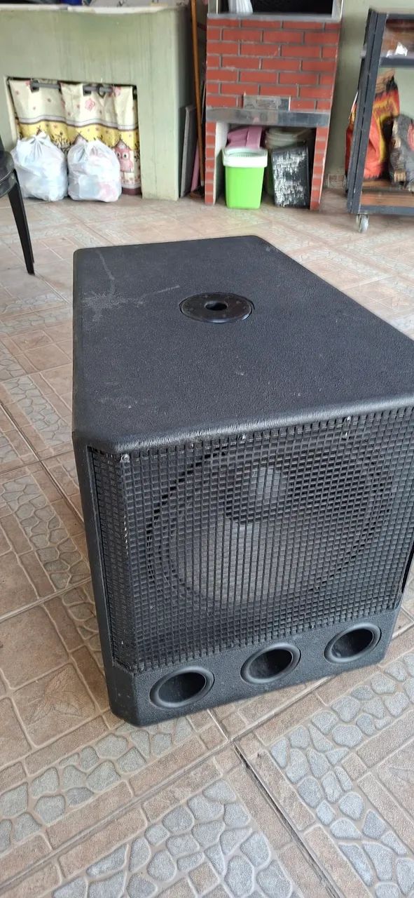 Sub de 15 ativo 400w 