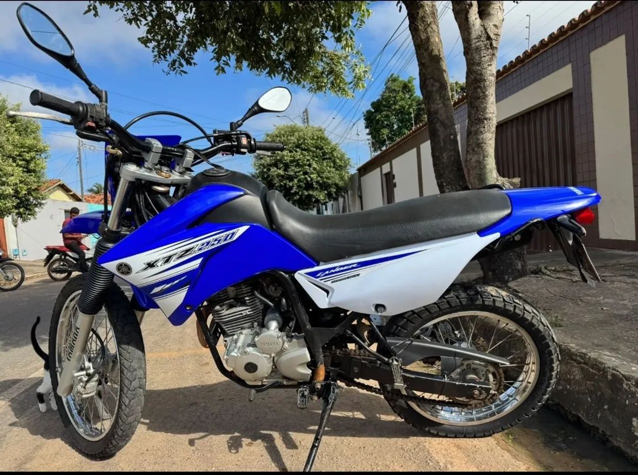 XTZ Lander 250 - Foto 3