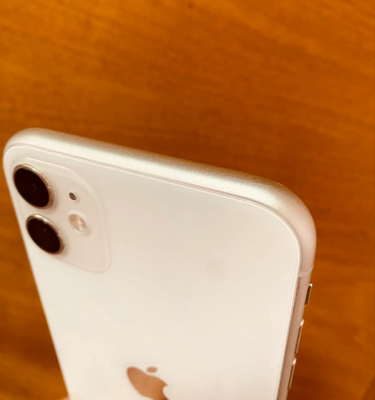 iPhone 11 Branco 64 G  - Foto 4
