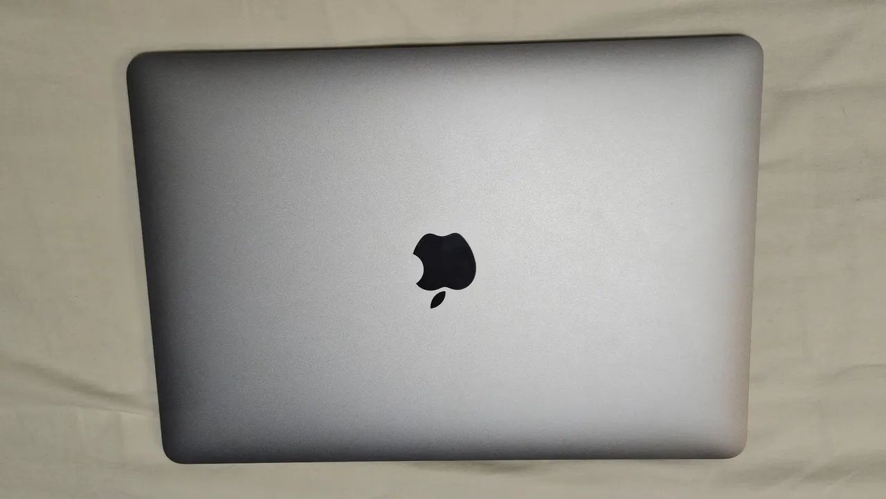 MacBook Pro M1 conservado - 8GB RAM, 256GB, original de fábrica