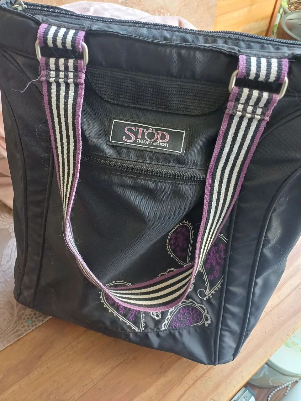 Bolsa De Ombro Preta Stöd Generation Com Compartimento Para Notebook