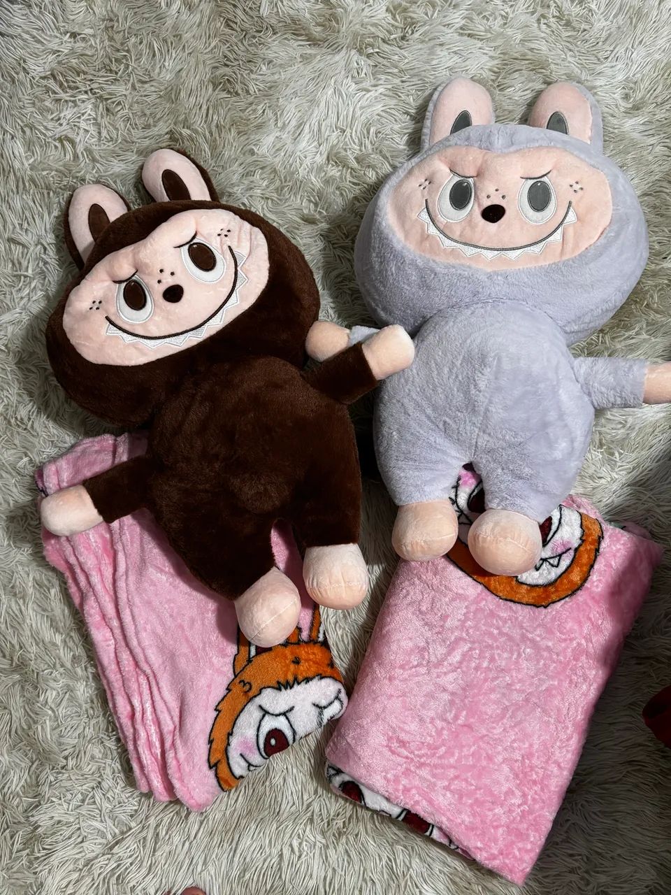 Urso labubu com manta - Foto 2
