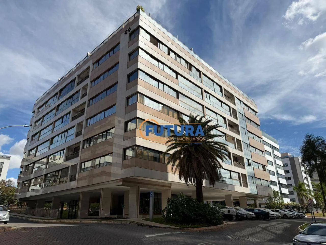 Cob. com 2 suites, mobiliada no Ed. V&C 36 Noroeste