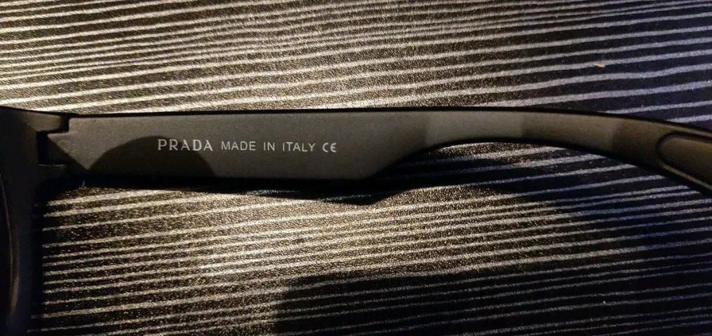 Óculos de sol PRADA linea rossa preto  - Foto 4