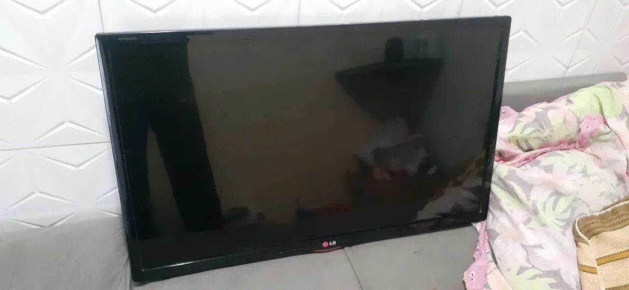 Tv lg 32 polegadas pra retirada de peças  - Foto 3