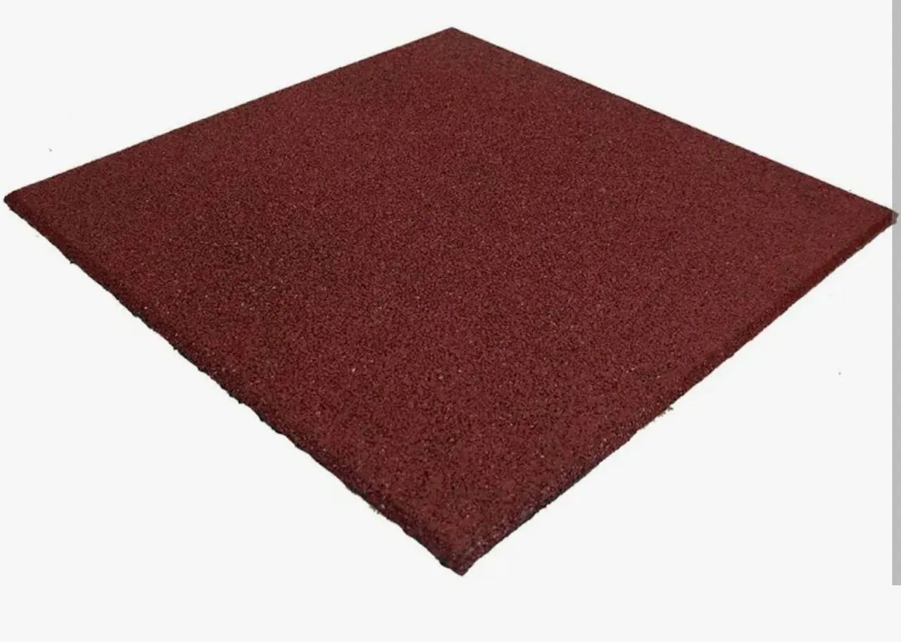 Vendo 40 metros quadrados de  Piso de Borracha de 50x50 de 15 mm Cor Ocre/preto - Foto 2