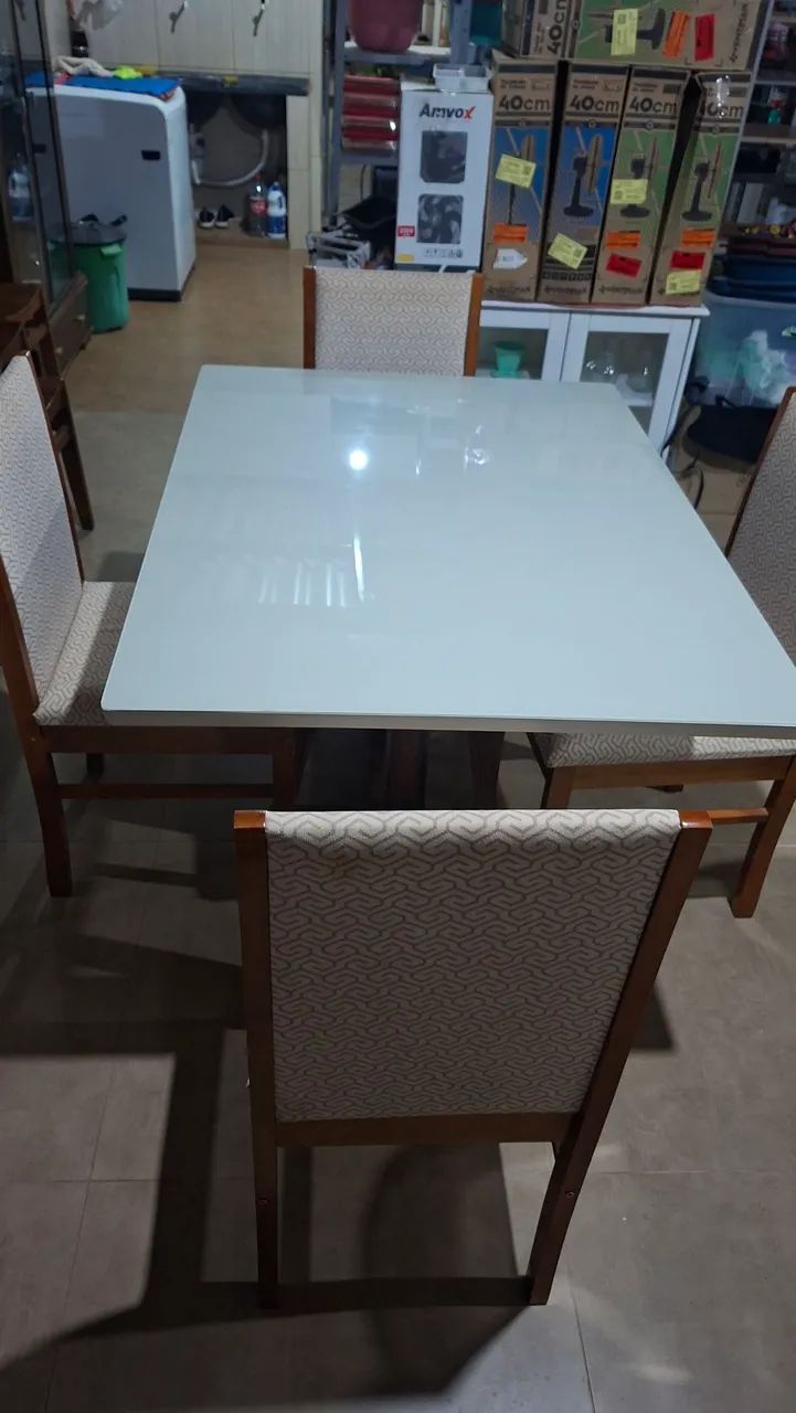 Mesa com 4 cadeiras  - Foto 3