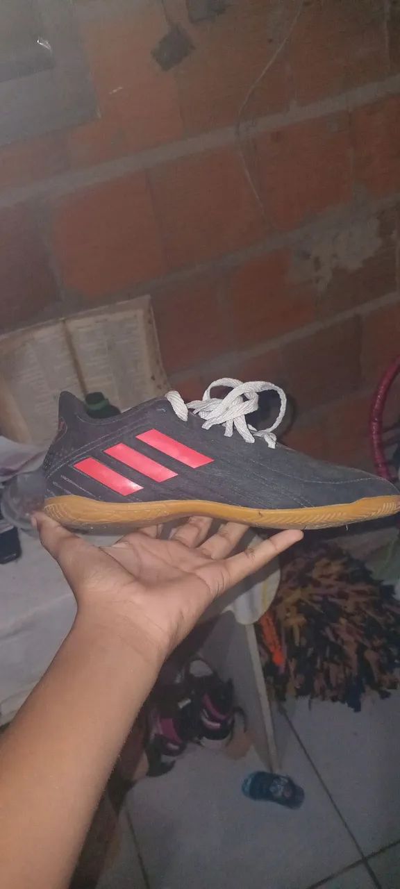 Chuteira original da adidas