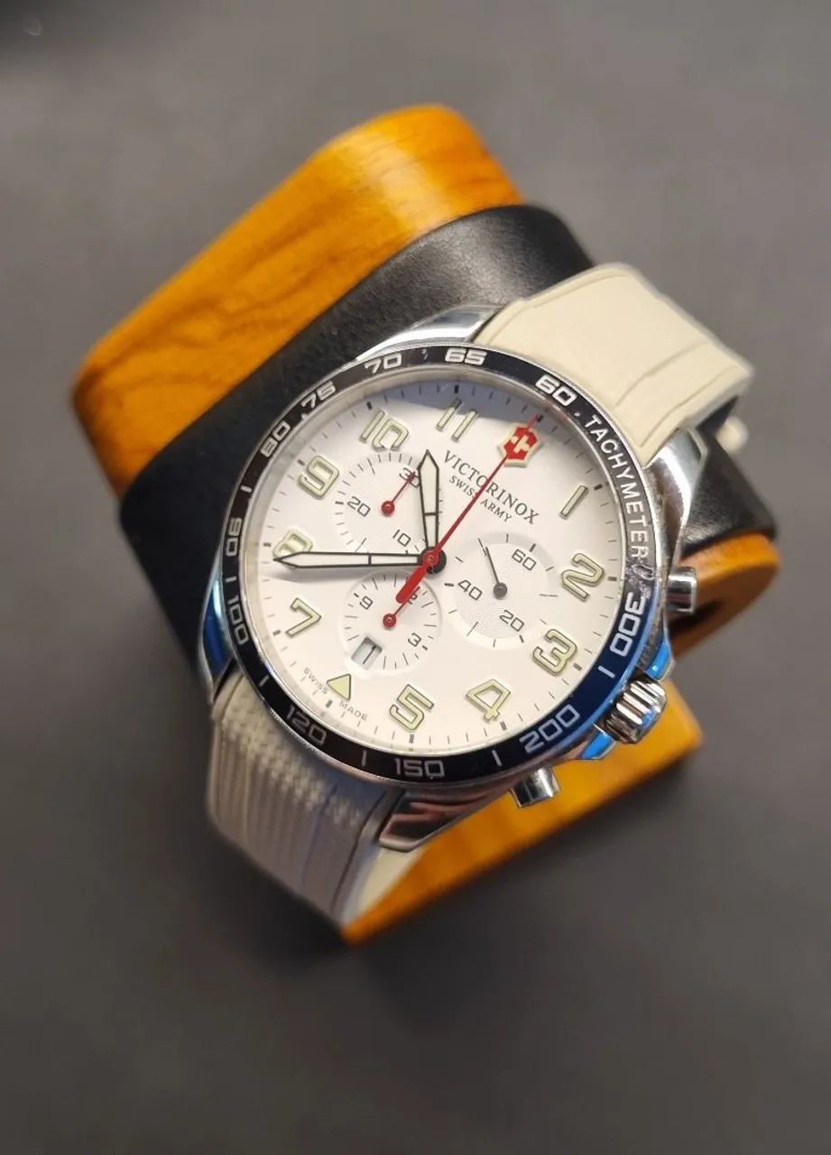 Relógio Victorinox FieldForce Chrono - Foto 2