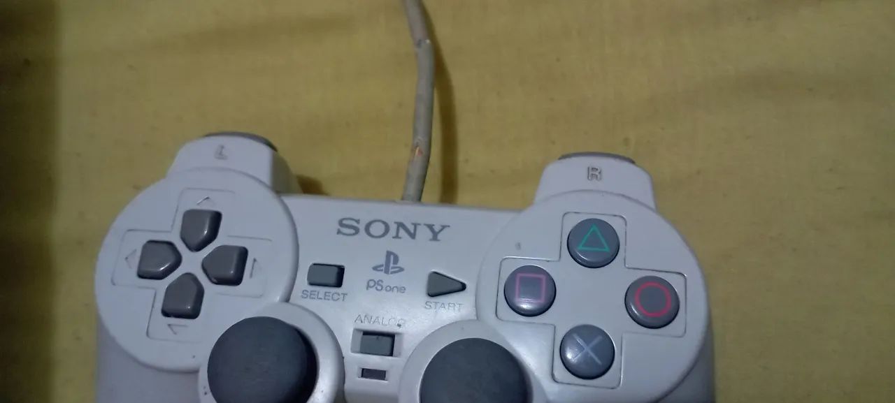 **PraSair** Controle Sony Psone Série H, testado Ok (detalhes estéticos) - Foto 4