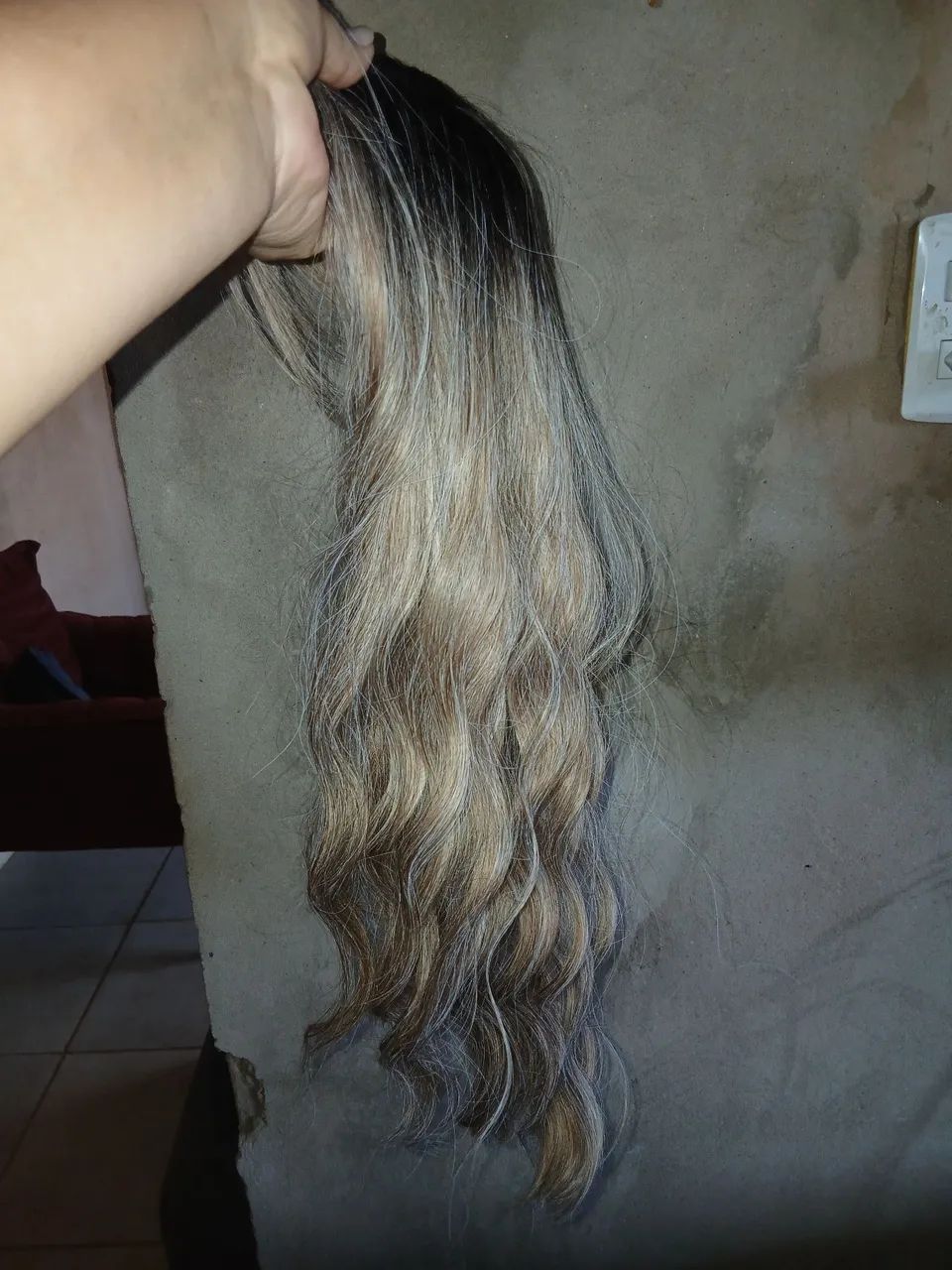 Toper de cabelo loiro