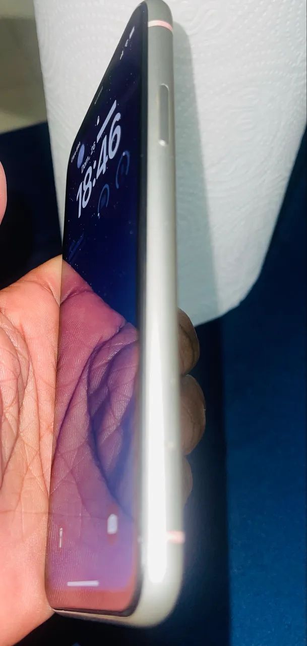Vendo iPhone Branco 11 64GB  - Foto 2