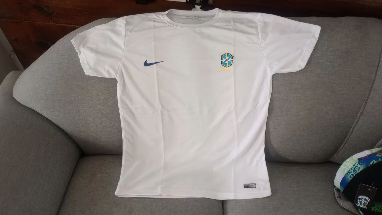 Camisas e bonés do Brasil . - Foto 3