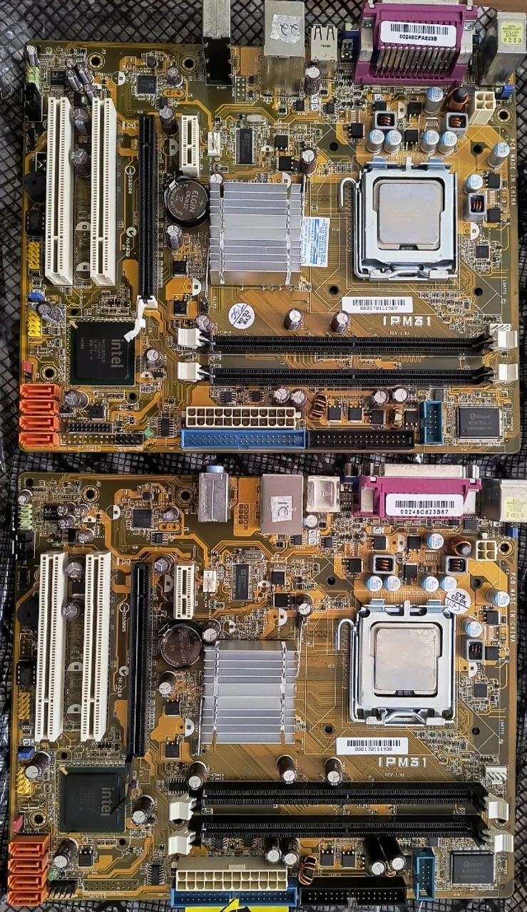  2 x Placa mãe com processador IPM31 Socket 775