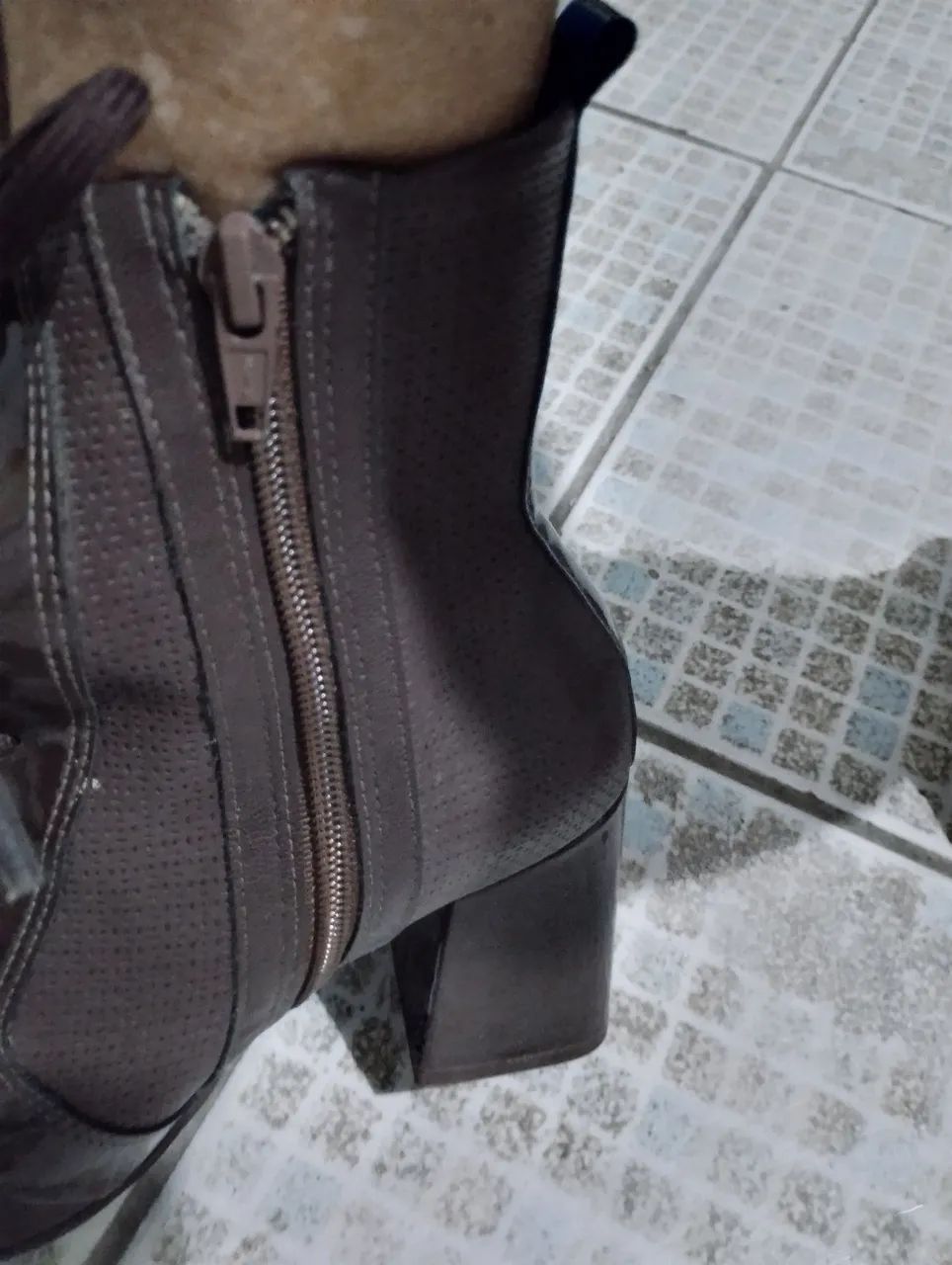 Vendo bota feminina  - Foto 3