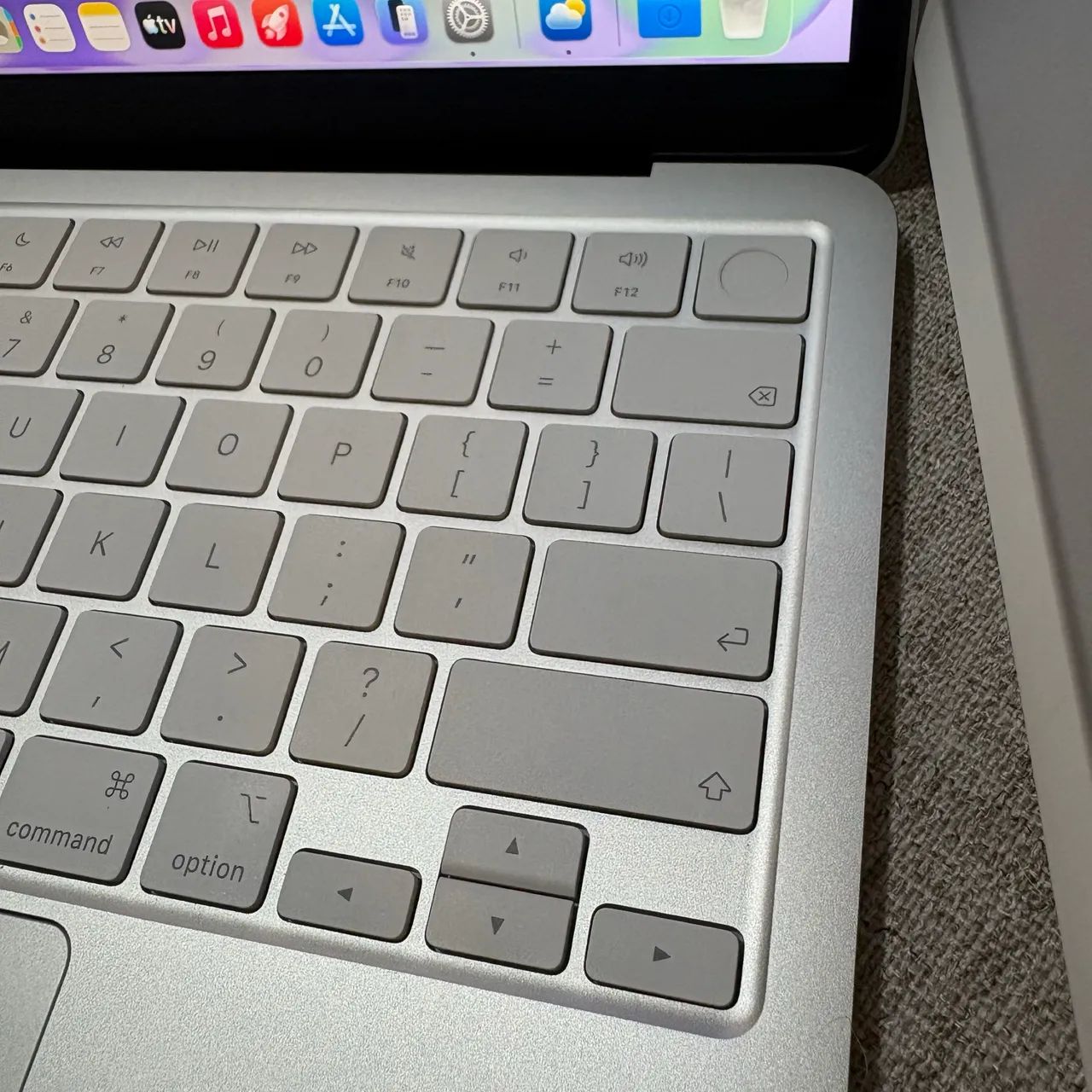 MacBook Neo (512gb SSD) Silver Garantia Apple Junho/2027