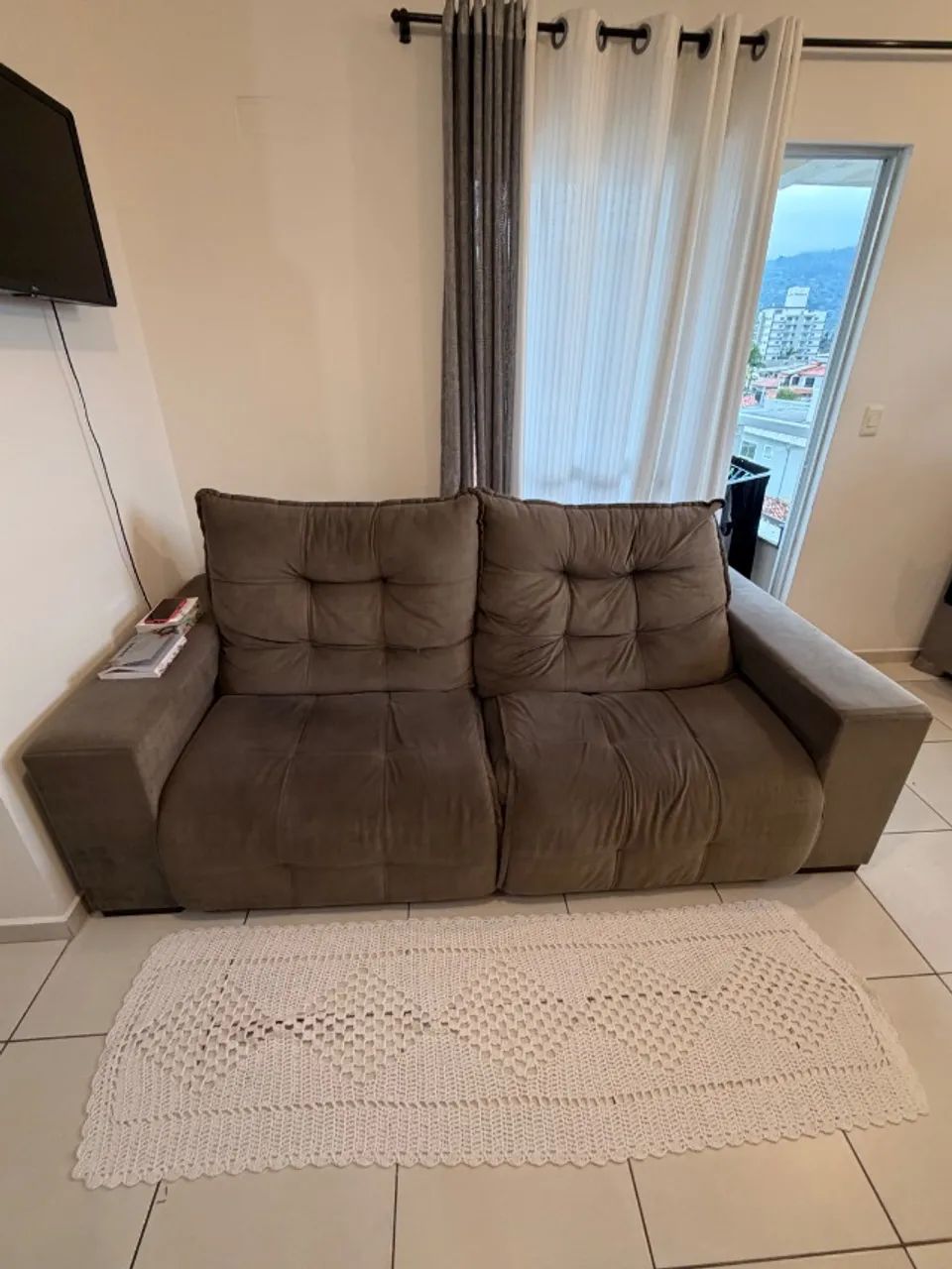 Sofá 2,30m bem Conservado  - Foto 2