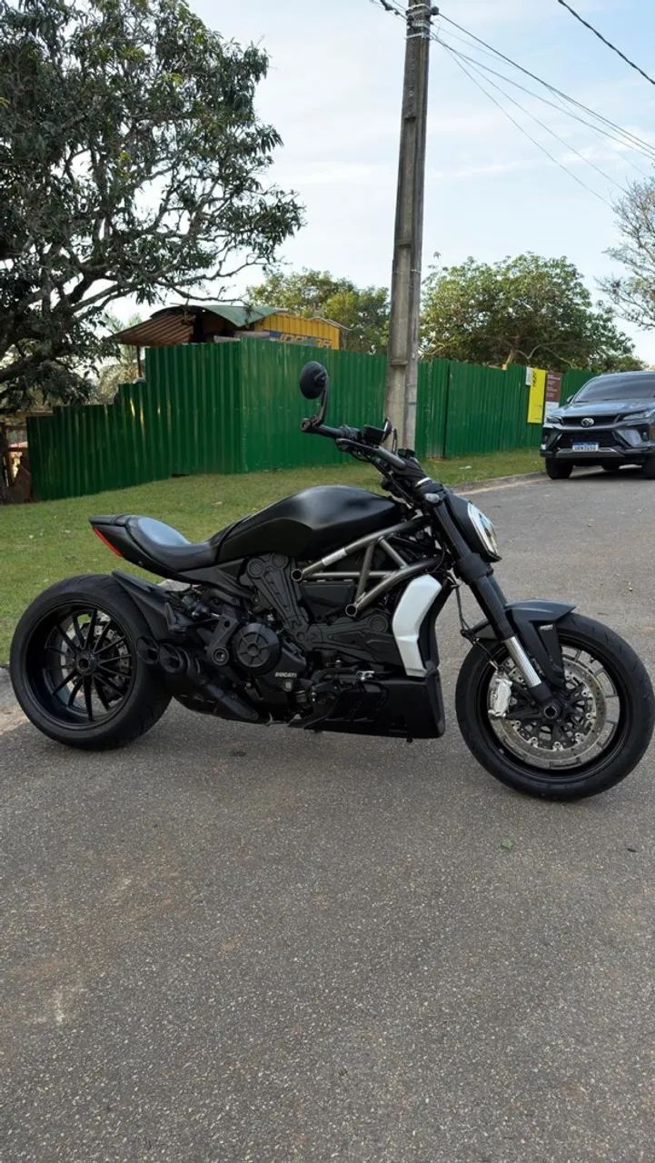 Ducati Diavel muito nova!!!