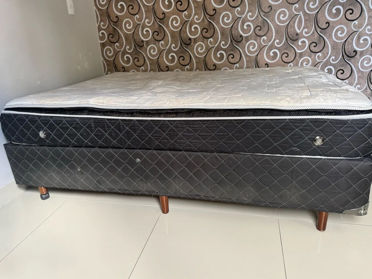Cama box casal 