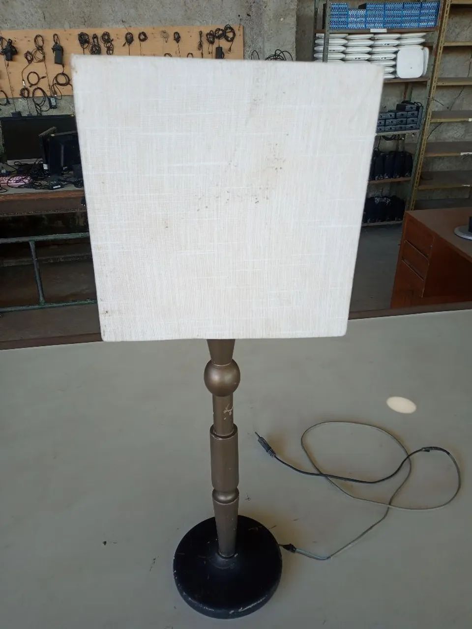 ABAJUR DE MESA - Foto 2