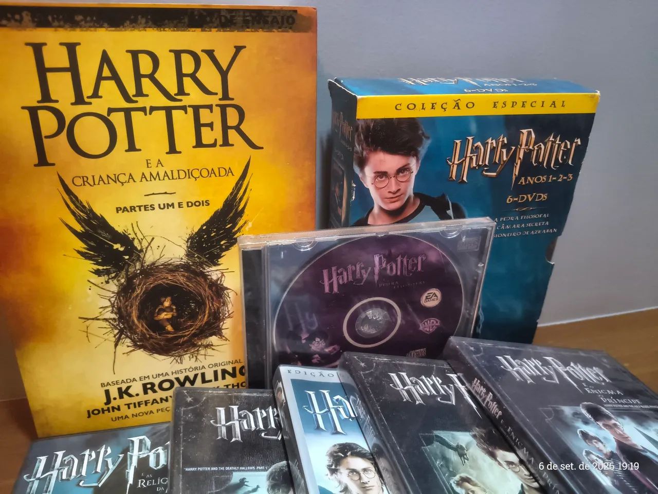 Harry Potter livro e dvd - Foto 2