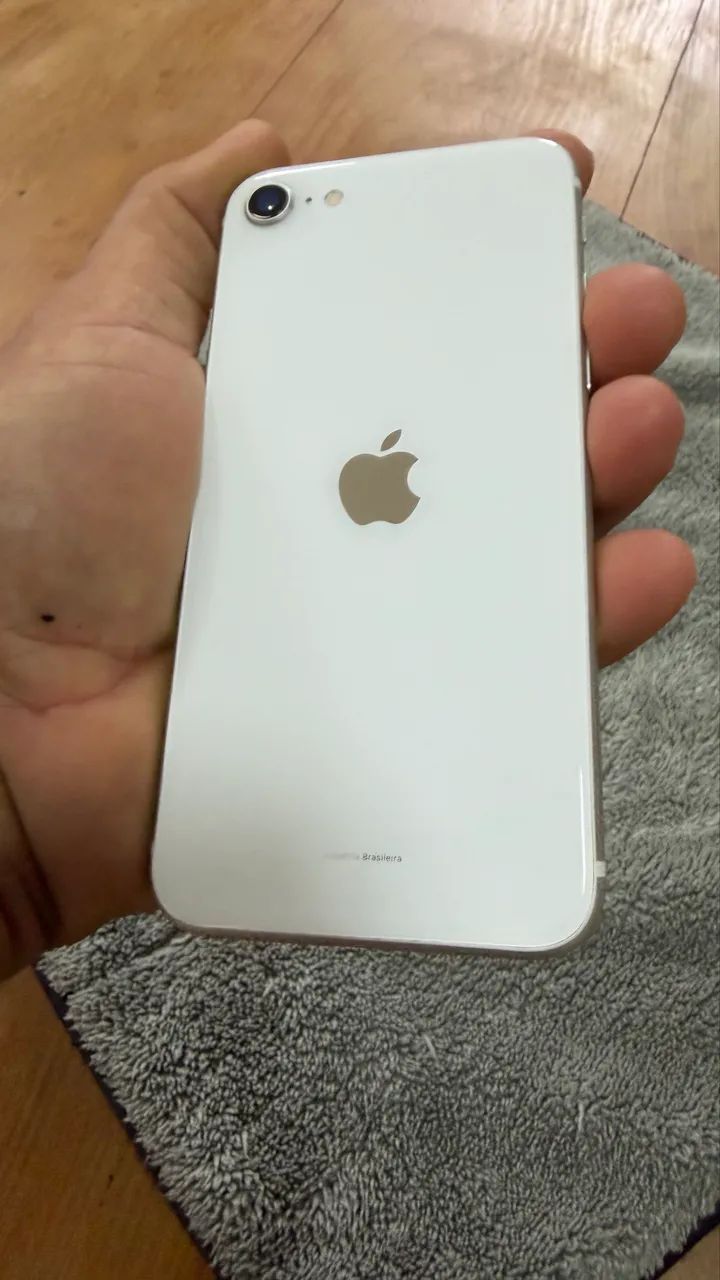 iPhone SE 64gb com nota fiscal e caixa - Foto 3