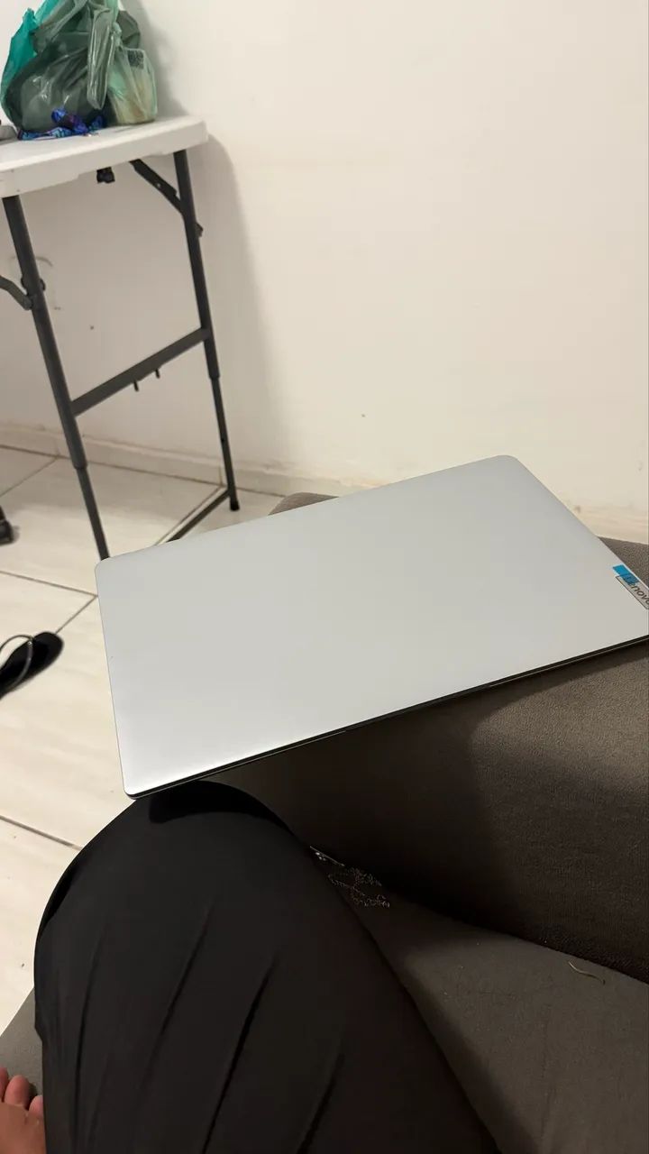 Notebook Lenovo - Icore 3 - 4 meses de uso - Foto 2