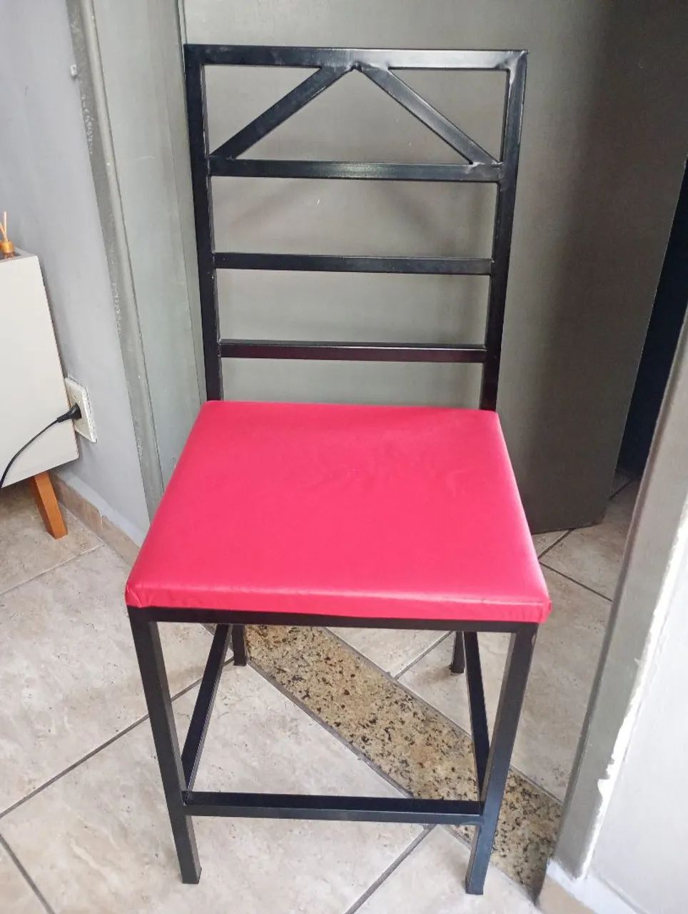 Cadeiras de ferro c forro zero 4pçs.. - Foto 3