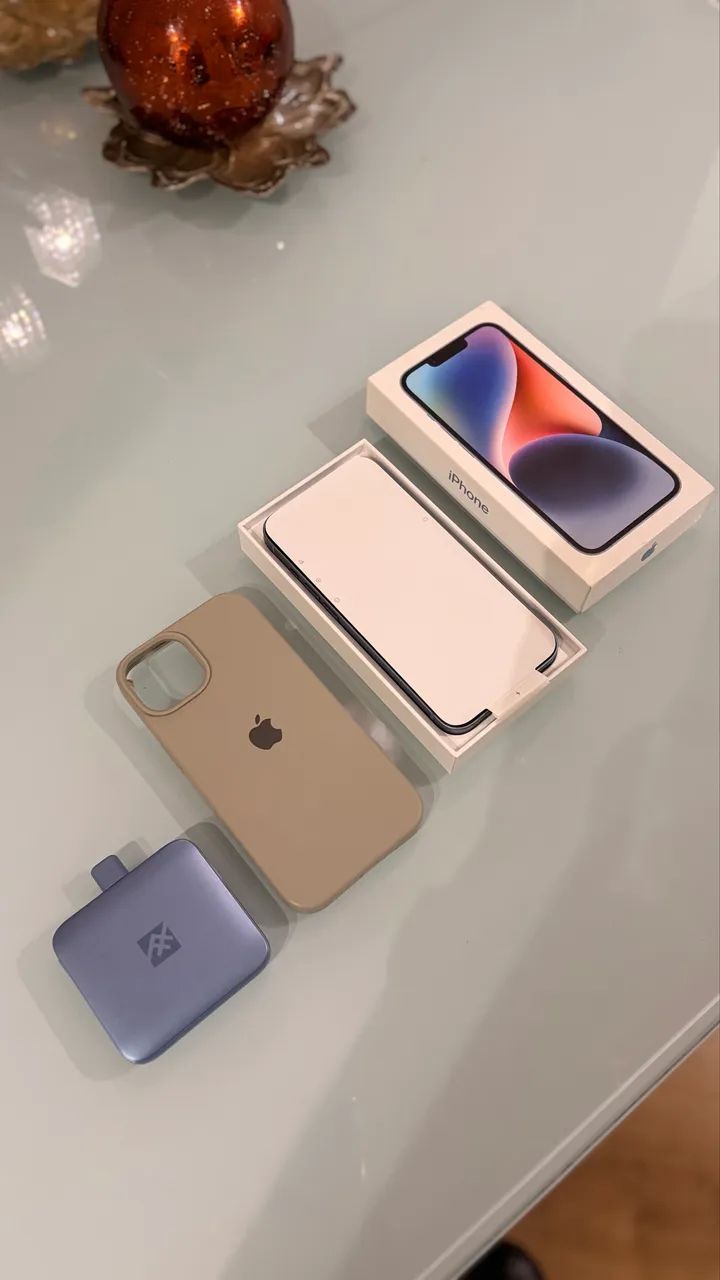 iPhone 14 - com capinha e carregador portátil  - Foto 5