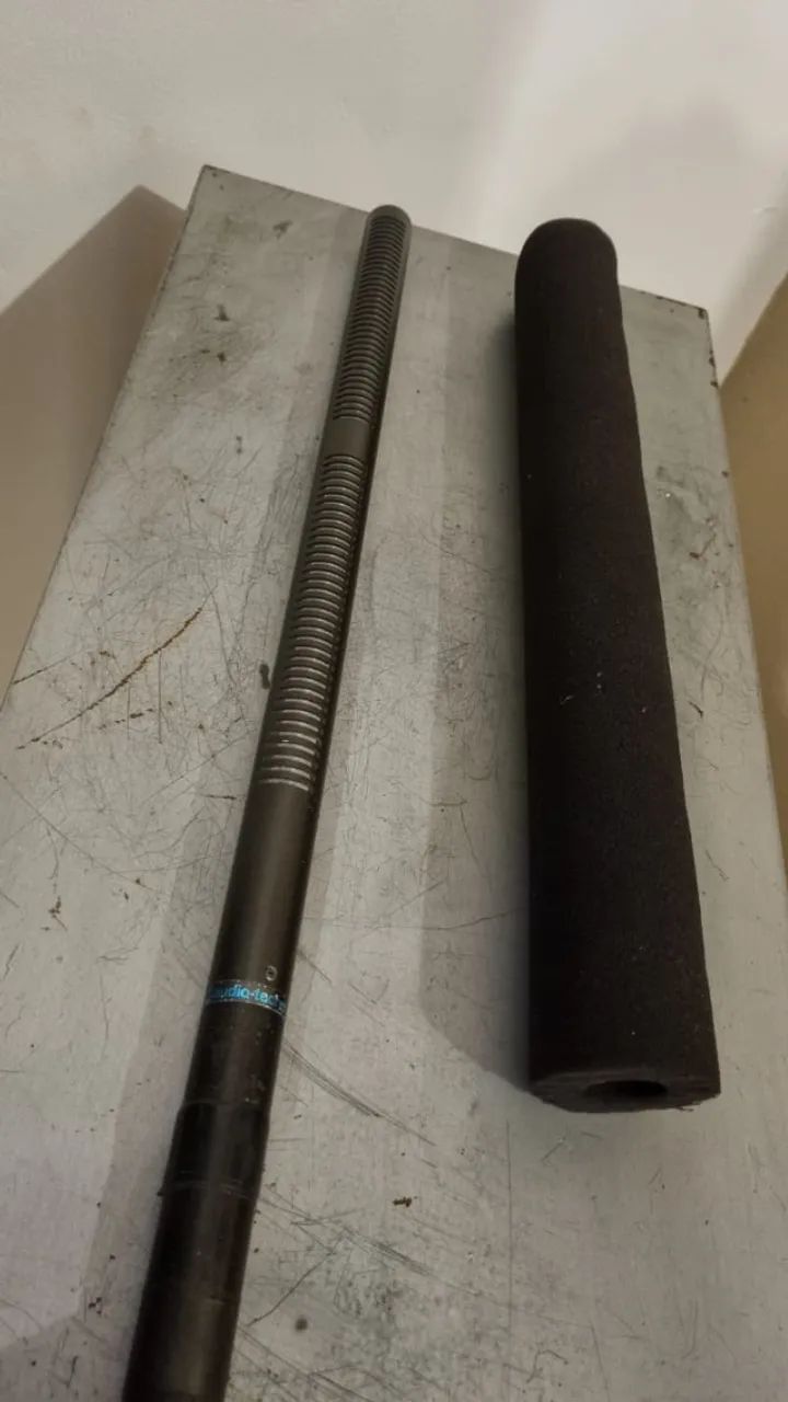 MICROFONE SHOTGUN AUDIO TECHNICA AT815b