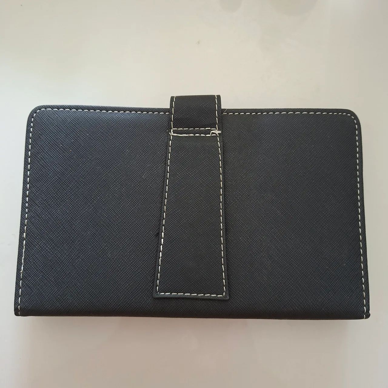 Capa com Teclado para Tablet Couro - Não testado, no estado - Foto 2
