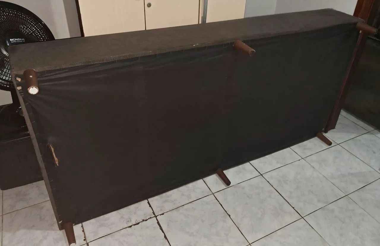 Vendo! Base solteiro, colchão de solteiro e guarda-roupa multiuso solteiro!  - Foto 2