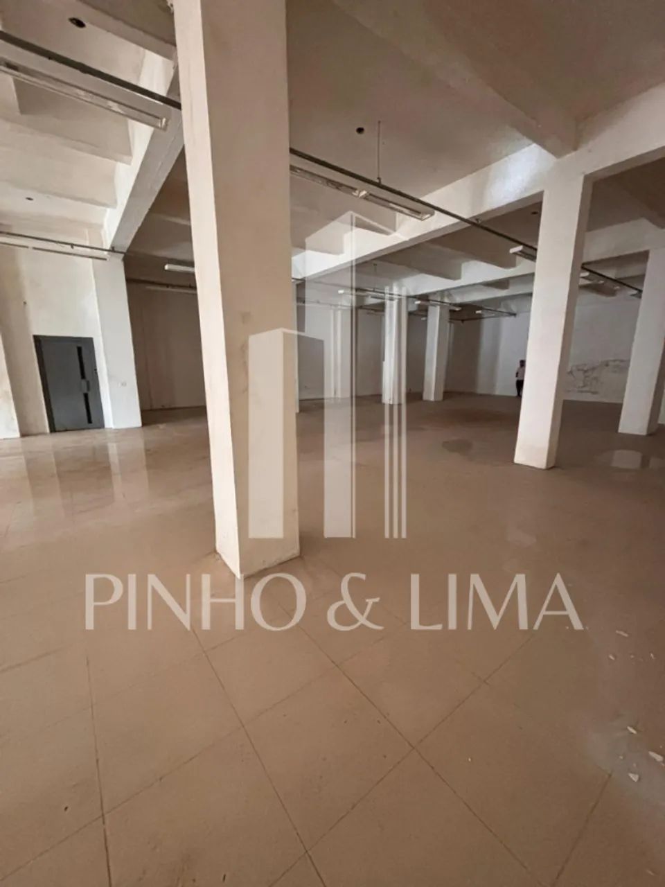 Prédio comercial no Comércio, em Belém, com 4 andares e 3.000 m² - Foto 5