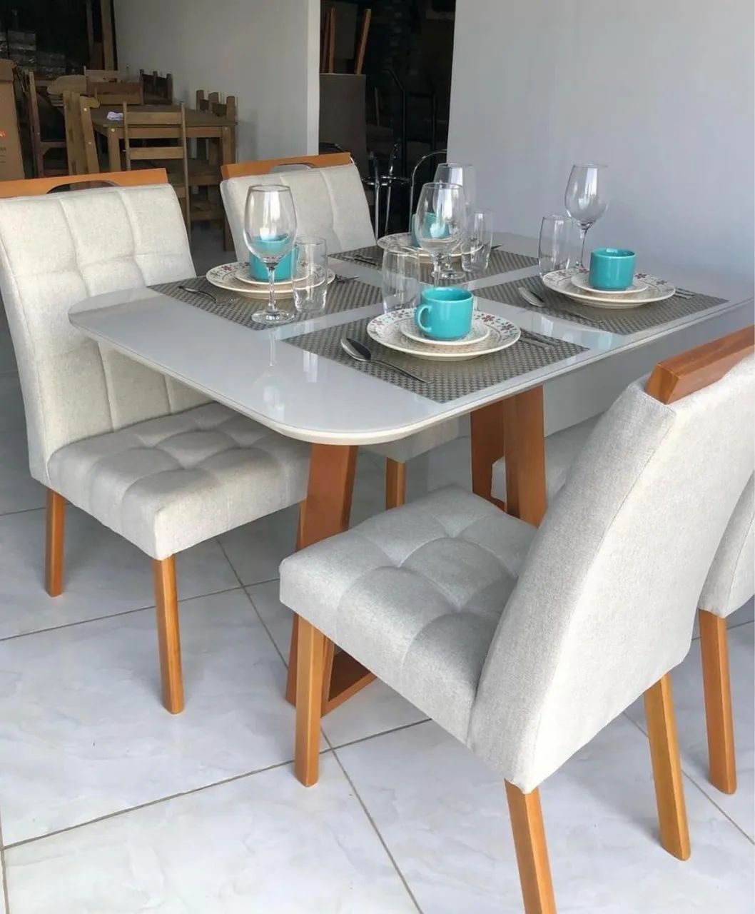 CONJUNTO MESA DE JANTAR COM 4 CADEIRAS - MEDIDAS 120x80 - Foto 2
