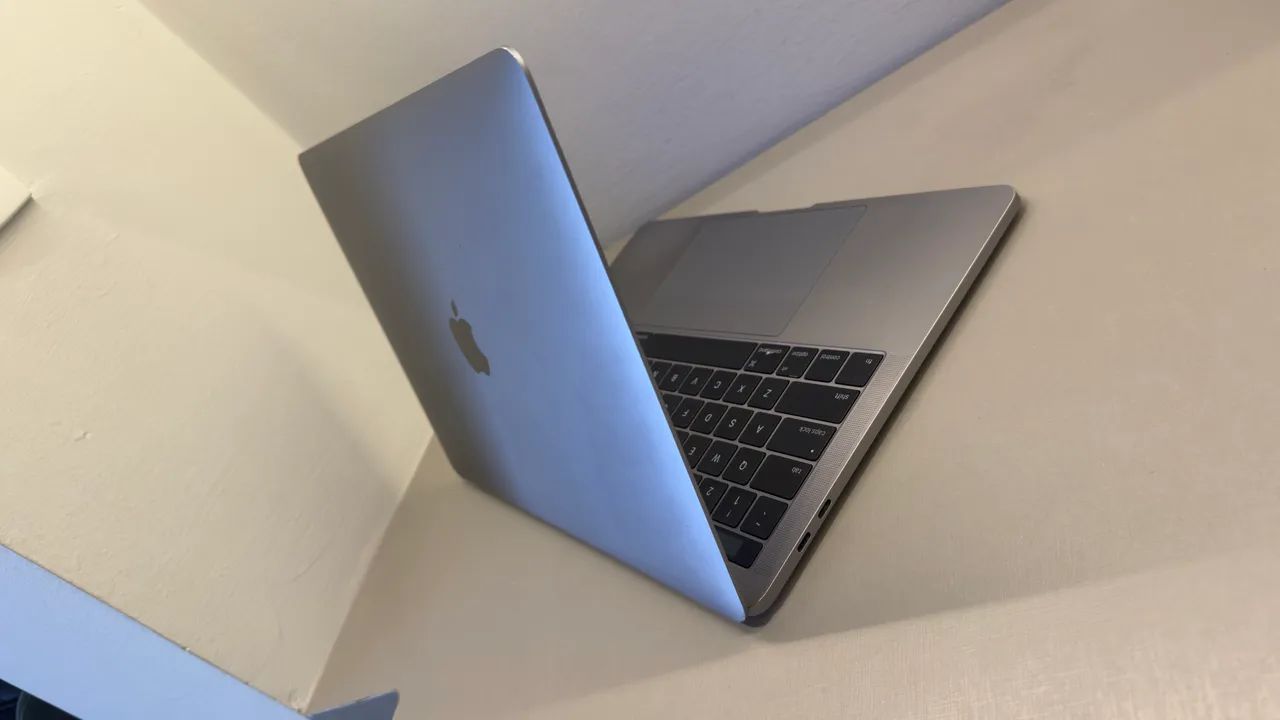 MacBook Pro 13-inch 2016