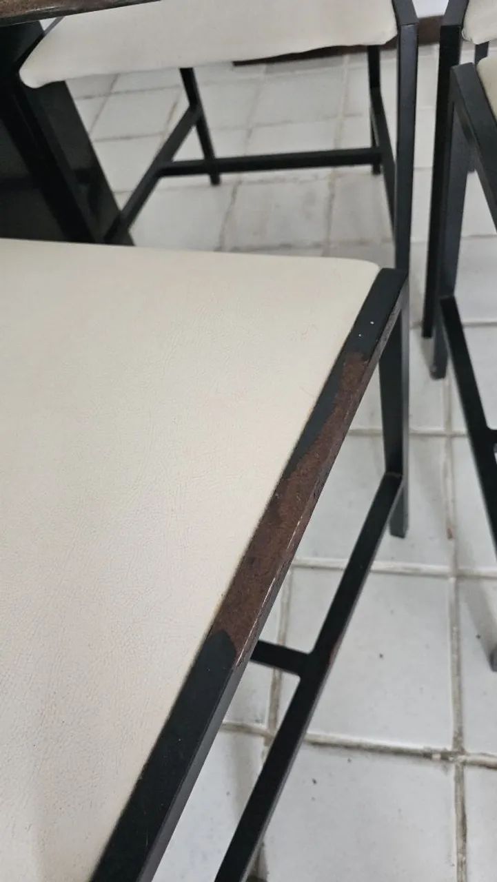 Conjunto de mesa jantar com 4 cadeiras e tampo de vidro  - Foto 4