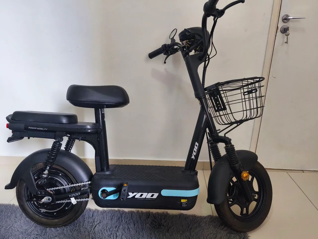 Scooter Elétrica YOO Y200 - Pouco Usada